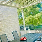 Vakantiehuis Stone House Kostela Donji Karin