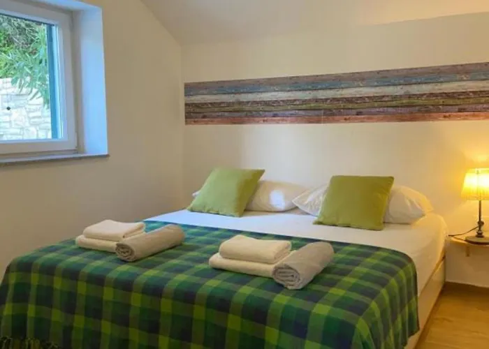 Stone House Kostela Vikendica *